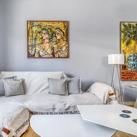 Spacious Flat With Courtyard And Private Parking! Афины Экстерьер фото