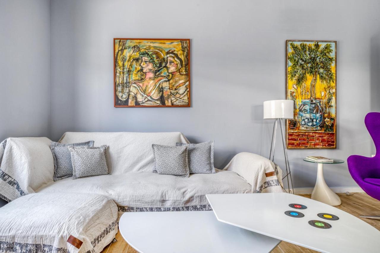 Spacious Flat With Courtyard And Private Parking! Афины Экстерьер фото