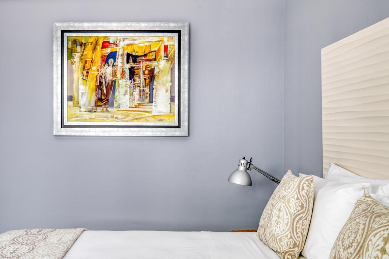 Spacious Flat With Courtyard And Private Parking! Афины Экстерьер фото
