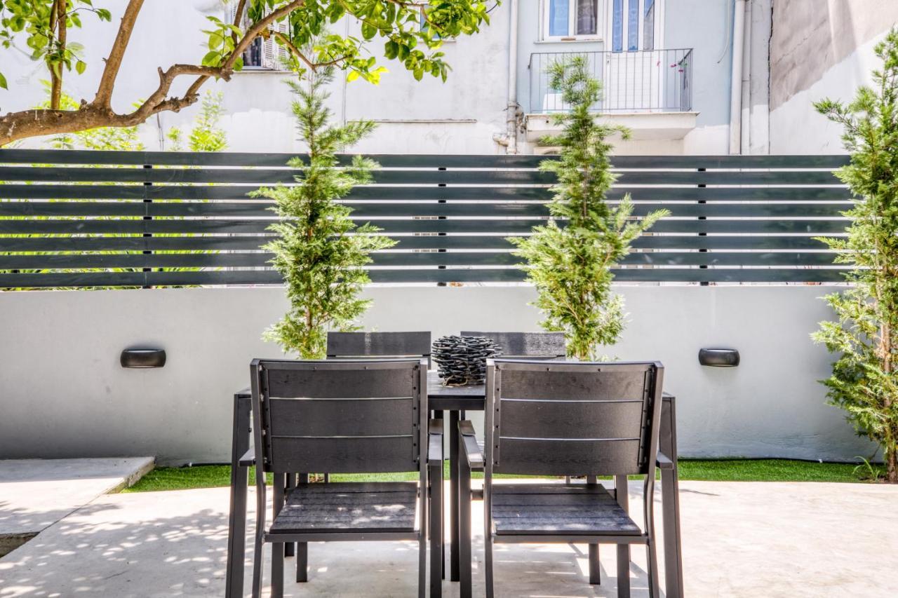 Spacious Flat With Courtyard And Private Parking! Афины Экстерьер фото